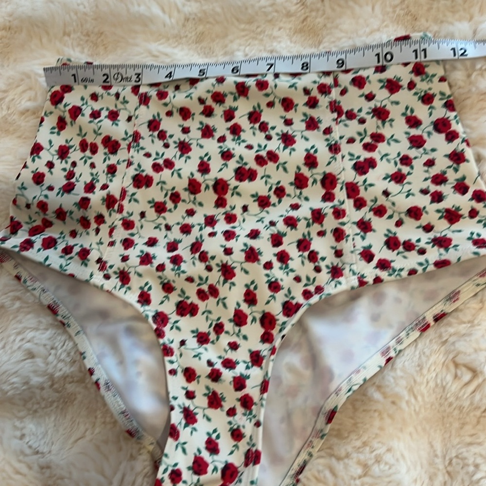 Reformation White/Red Floral High-Waisted Bikini Bottoms size XSmall - Picture 10 of 12